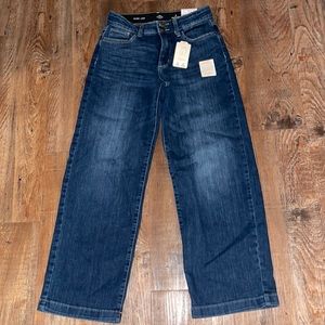 St. John’s Bay Wide Blue Jeans Size 2P NWT